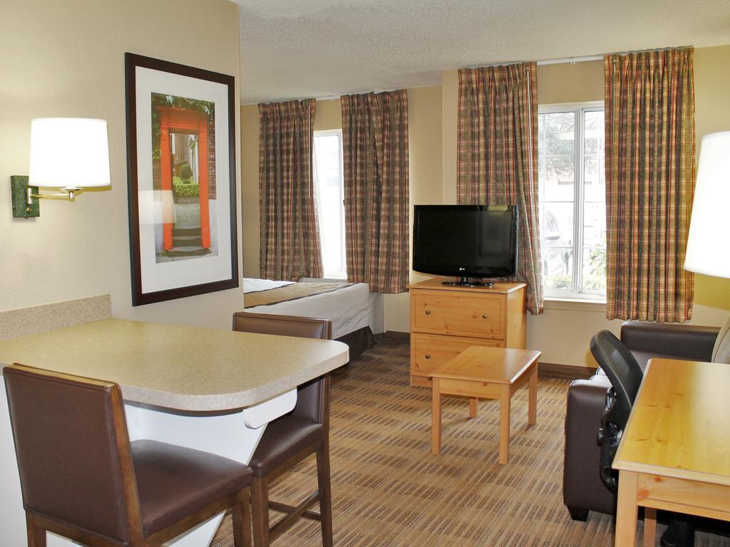 Extended Stay America Suites - Cleveland - Airport - North Olmsted Exteriér fotografie